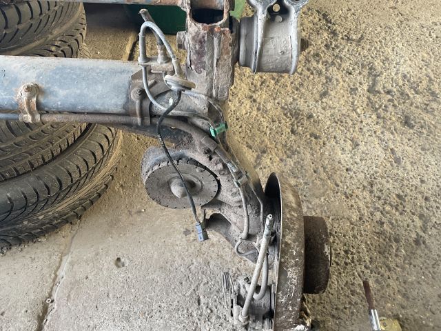 bontott VW PASSAT B5 Hátsó Híd (Tárcsafékes)