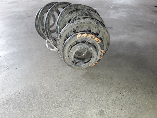 bontott VW PASSAT B5 Hátsó Rugó Pár