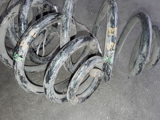 bontott VW PASSAT B5 Hátsó Rugó Pár