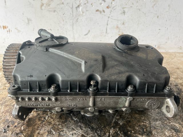 bontott VW PASSAT B5 Hengerfej