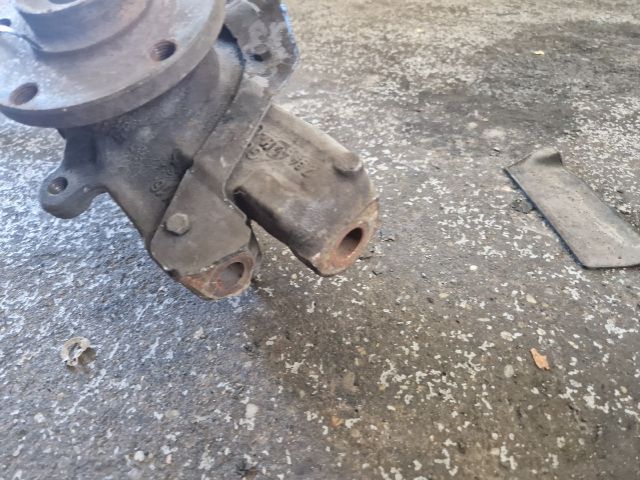 bontott VW PASSAT B5 Jobb első Csonkállvány Kerékaggyal