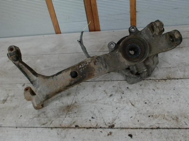 bontott VW PASSAT B5 Jobb első Csonkállvány Kerékaggyal