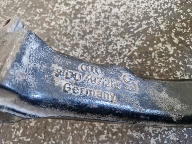 bontott VW PASSAT B5 Jobb első Csonkállvány Kerékaggyal