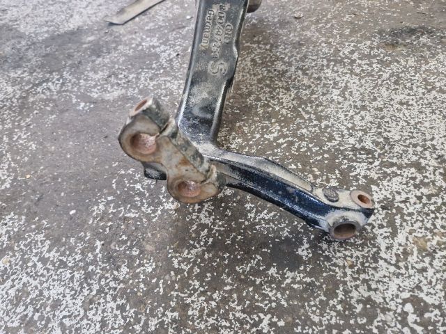 bontott VW PASSAT B5 Jobb első Csonkállvány Kerékaggyal