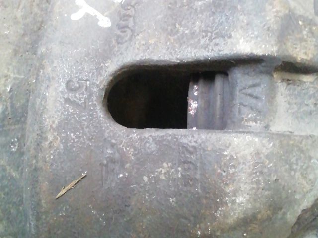 bontott VW PASSAT B5 Jobb első Féknyereg Munkahengerrel