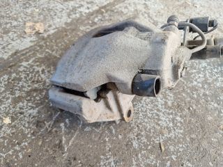 bontott VW PASSAT B5 Jobb első Féknyereg Munkahengerrel