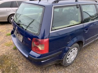 bontott VW PASSAT B5 Jobb első Féknyereg Munkahengerrel