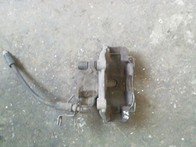 bontott VW PASSAT B5 Jobb első Féknyereg Munkahengerrel