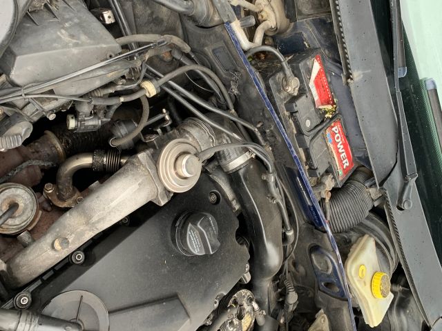 bontott VW PASSAT B5 Jobb első Féknyereg Munkahengerrel