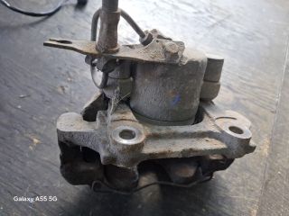 bontott VW PASSAT B5 Jobb első Féknyereg Munkahengerrel