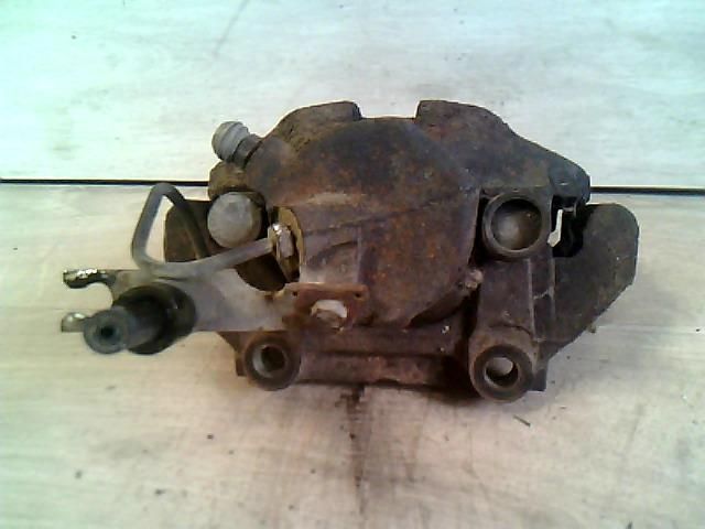 bontott VW PASSAT B5 Jobb első Féknyereg Munkahengerrel