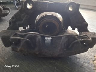 bontott VW PASSAT B5 Jobb első Féknyereg Munkahengerrel