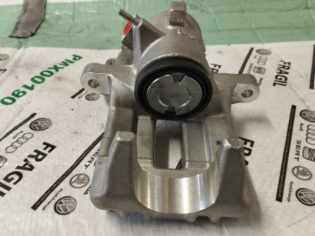 bontott VW PASSAT B5 Jobb hátsó Féknyereg Munkahengerrel