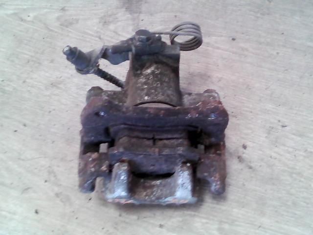 bontott VW PASSAT B5 Jobb hátsó Féknyereg Munkahengerrel