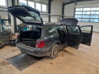 bontott VW PASSAT B5 Jobb hátsó Féknyereg Munkahengerrel
