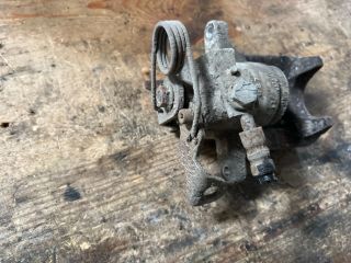 bontott VW PASSAT B5 Jobb hátsó Féknyereg Munkahengerrel