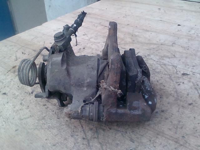 bontott VW PASSAT B5 Jobb hátsó Féknyereg Munkahengerrel