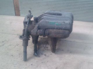 bontott VW PASSAT B5 Jobb hátsó Féknyereg Munkahengerrel