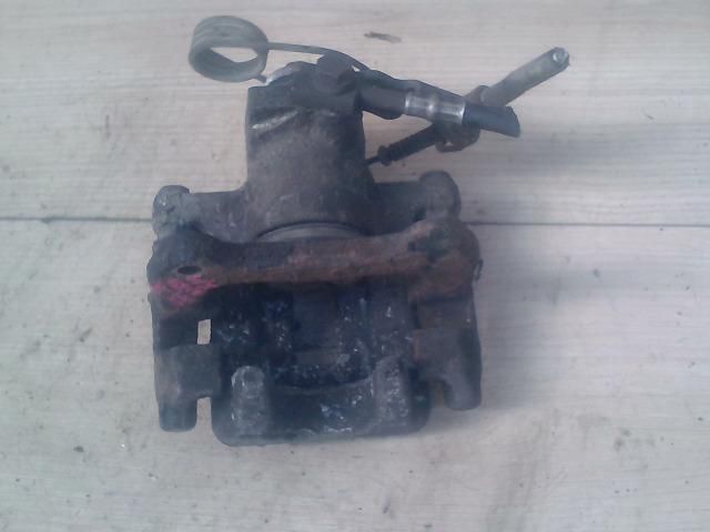 bontott VW PASSAT B5 Jobb hátsó Féknyereg Munkahengerrel