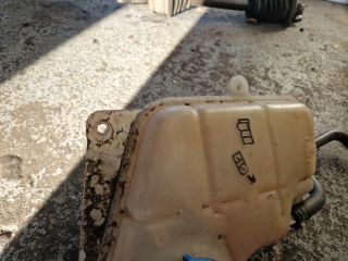 bontott VW PASSAT B5 Kiegyenlítő Tartály