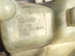 bontott VW PASSAT B5 Kiegyenlítő Tartály