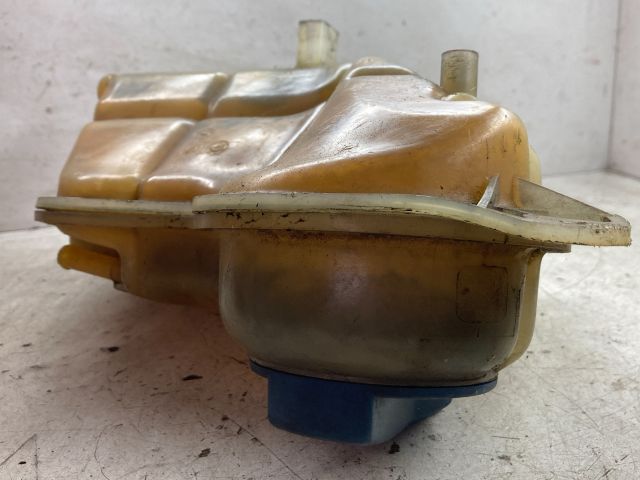 bontott VW PASSAT B5 Kiegyenlítő Tartály