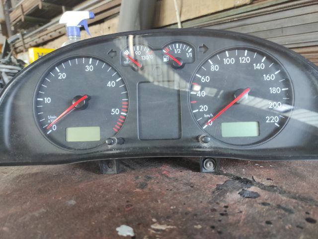 bontott VW PASSAT B5 Kilométeróra