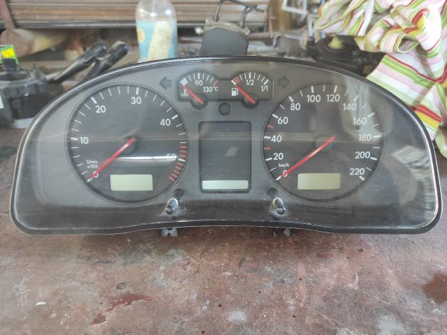 bontott VW PASSAT B5 Kilométeróra