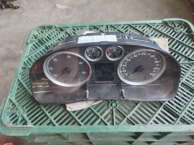 bontott VW PASSAT B5 Kilométeróra