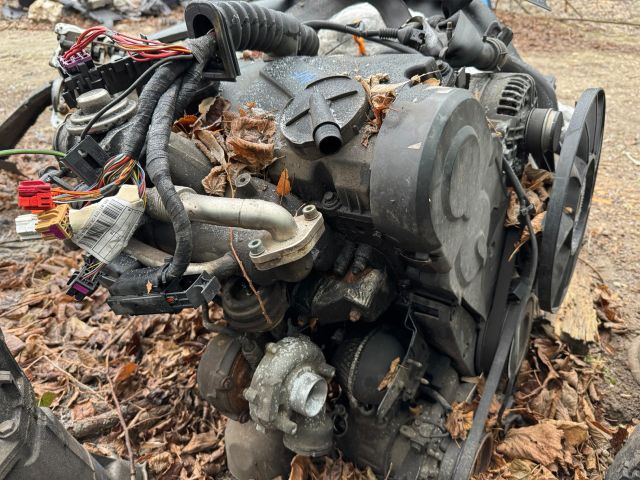 bontott VW PASSAT B5 Komplett Motor (Segédberendezésekkel)