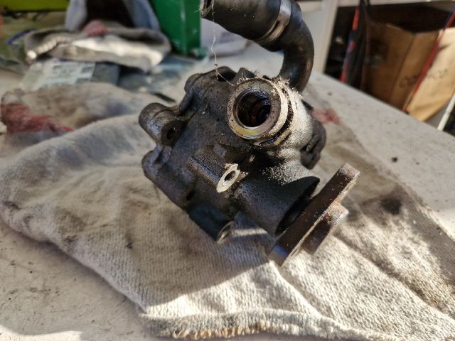 bontott VW PASSAT B5 Kormányszervó Motor (Hidraulikus)