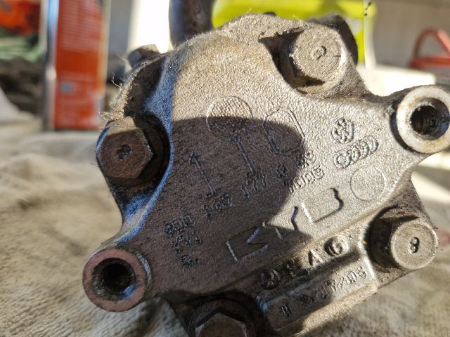 bontott VW PASSAT B5 Kormányszervó Motor (Hidraulikus)