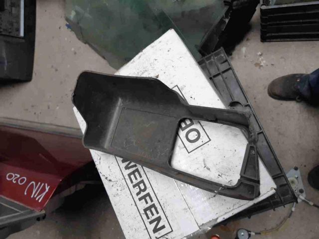 bontott VW PASSAT B5 Középső Motorburkolat