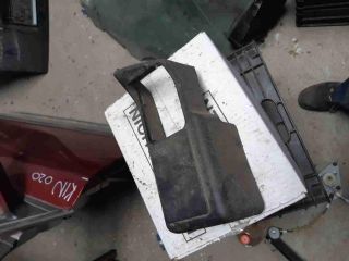 bontott VW PASSAT B5 Középső Motorburkolat