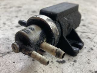 bontott VW PASSAT B5 Lefújószelep