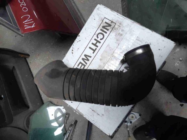 bontott VW PASSAT B5 Légbeömlő Cső