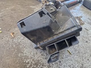 bontott VW PASSAT B5 Légszűrő Ház
