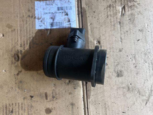 bontott VW PASSAT B5 Légtömegmérő