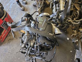 bontott VW PASSAT B5 Motor (Fűzött blokk hengerfejjel)