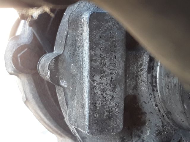 bontott VW PASSAT B5 Motor (Fűzött blokk hengerfejjel)