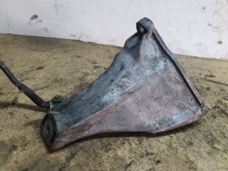 bontott VW PASSAT B5 Motor Tartó Bak (Fém)