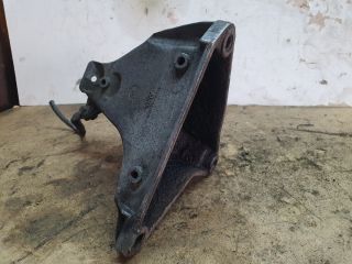 bontott VW PASSAT B5 Motor Tartó Bak (Fém)