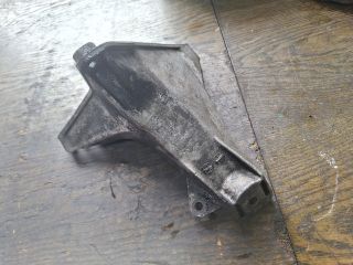 bontott VW PASSAT B5 Motor Tartó Bak (Fém)