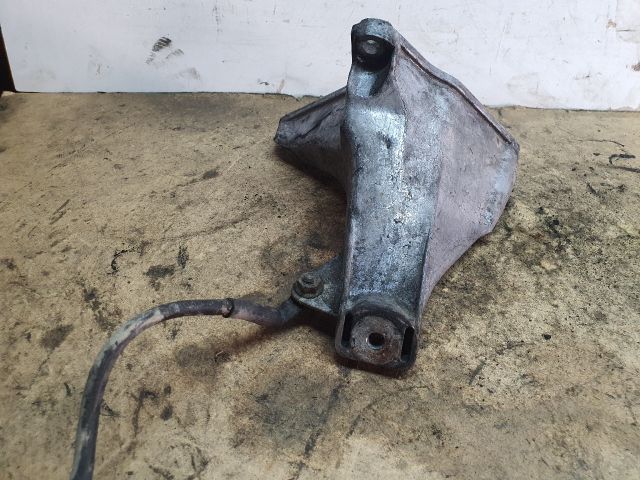 bontott VW PASSAT B5 Motor Tartó Bak (Fém)
