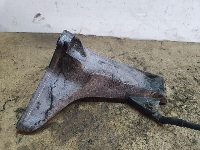 bontott VW PASSAT B5 Motor Tartó Bak (Fém)