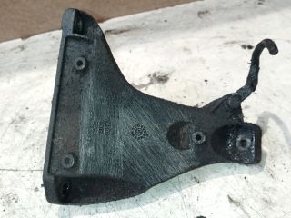 bontott VW PASSAT B5 Motor Tartó Bak (Fém)