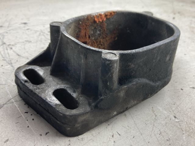 bontott VW PASSAT B5 Motor Tartó Bak (Pozíciófüggetlen)