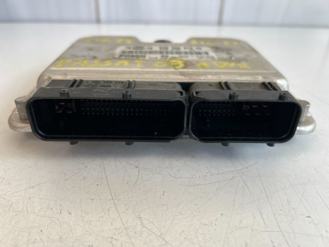 bontott VW PASSAT B5 Motorvezérlő