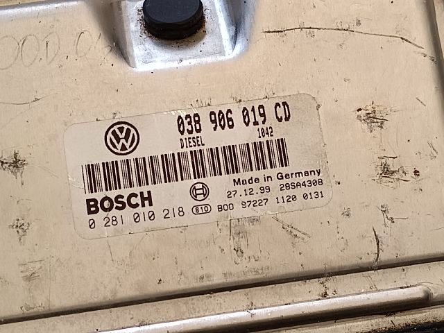 bontott VW PASSAT B5 Motorvezérlő