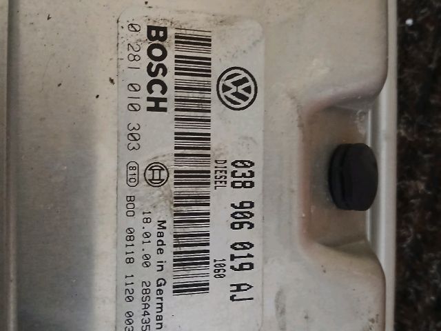 bontott VW PASSAT B5 Motorvezérlő